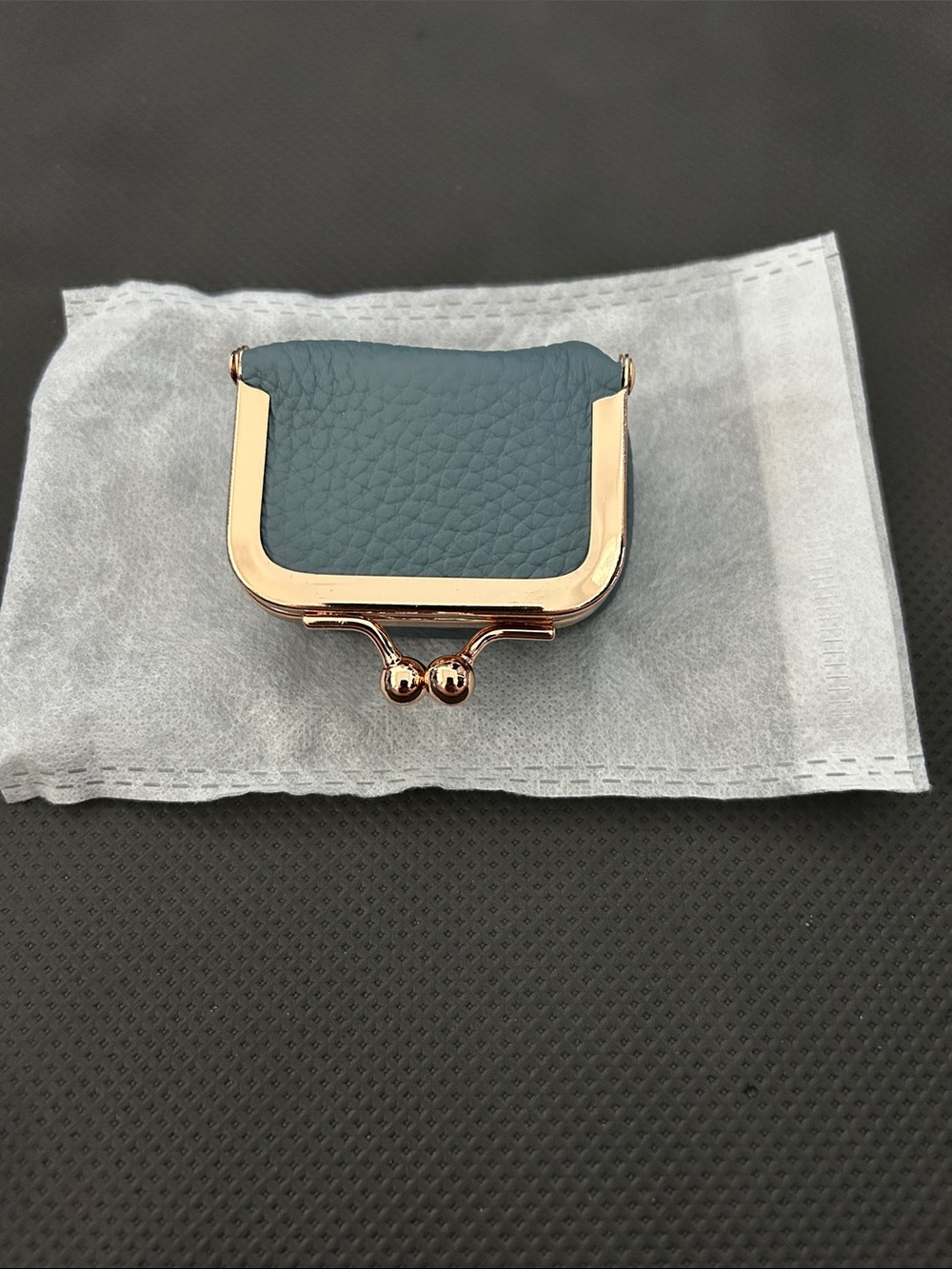 Travel jewelry case with kiss lock closure, small pouch